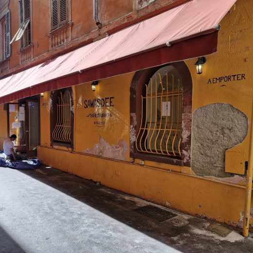 Ravalement de façade à Villeneuve-Loubet : rénovation, nettoyage et peinture extérieure